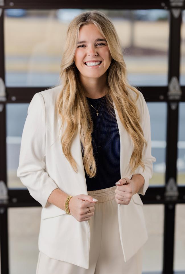 Learn more about Lacey Buffaloe